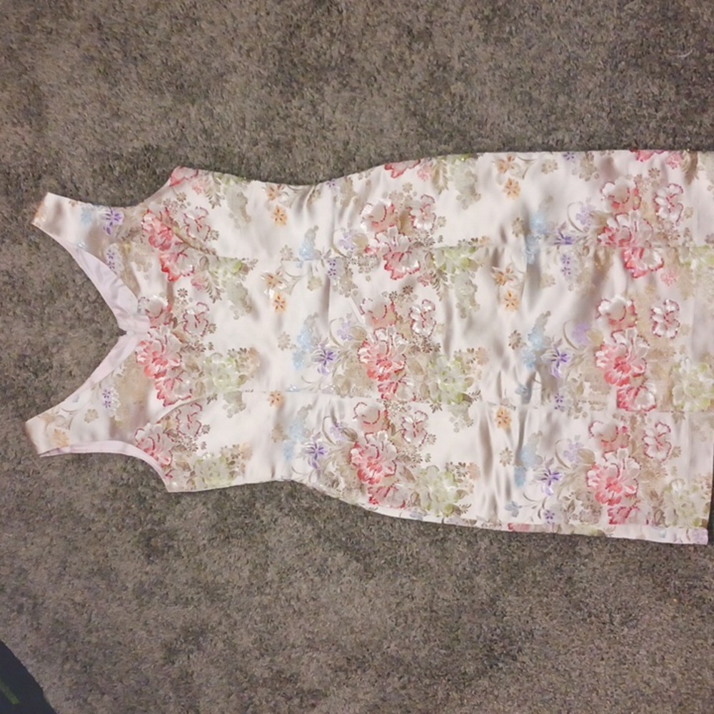 BETSY'S THINGS beaded silky dress - size 8 - floral